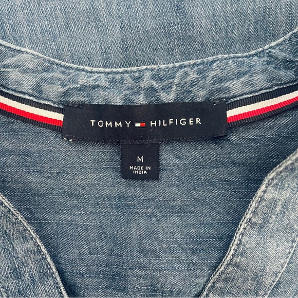 Tommy Hilfiger Chambray Flutter Sleeve Button Down Top - Picture 8 of 10